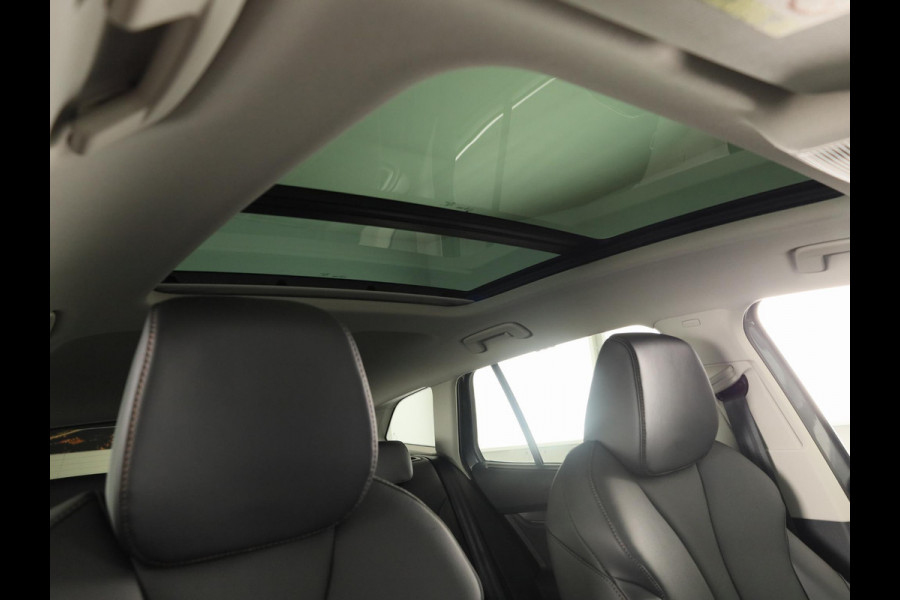 Škoda Enyaq 85 Business Edition 286 pk | Panoramadak | Lederen bekleding | Wegklapbare trekhaak | 20 inch lichtmetalen velgen