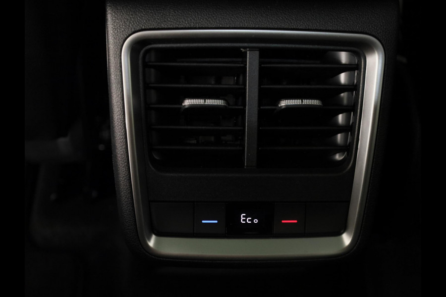 Škoda Enyaq 85 Business Edition 286 pk | Panoramadak | Lederen bekleding | Wegklapbare trekhaak | 20 inch lichtmetalen velgen