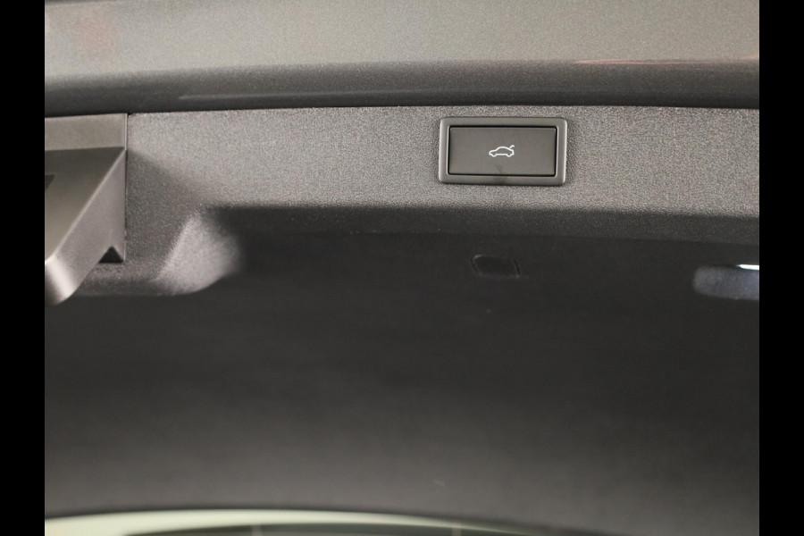 Škoda Enyaq 85 Business Edition 286 pk | Panoramadak | Lederen bekleding | Wegklapbare trekhaak | 20 inch lichtmetalen velgen