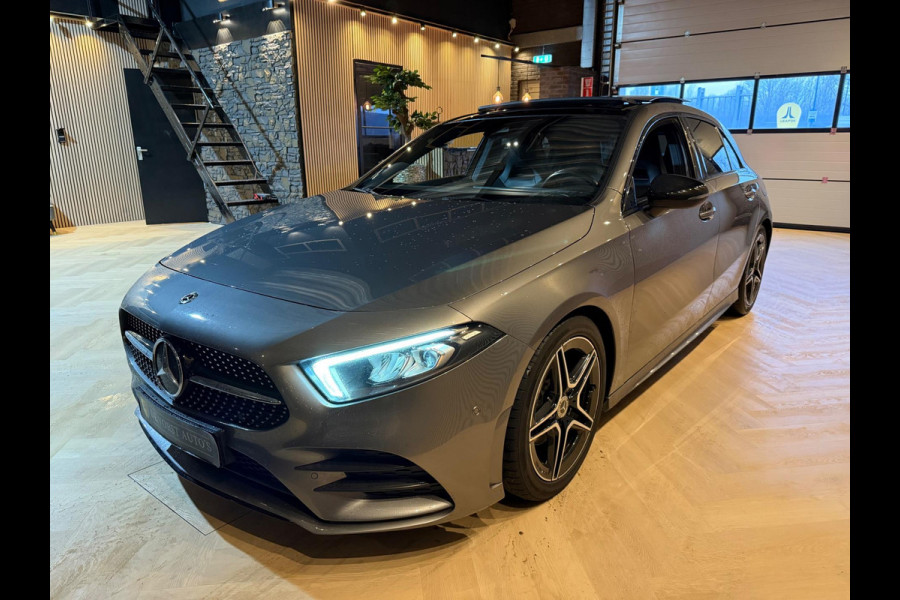 Mercedes-Benz A-Klasse | Sfeerverlichting | Pano | Carplay