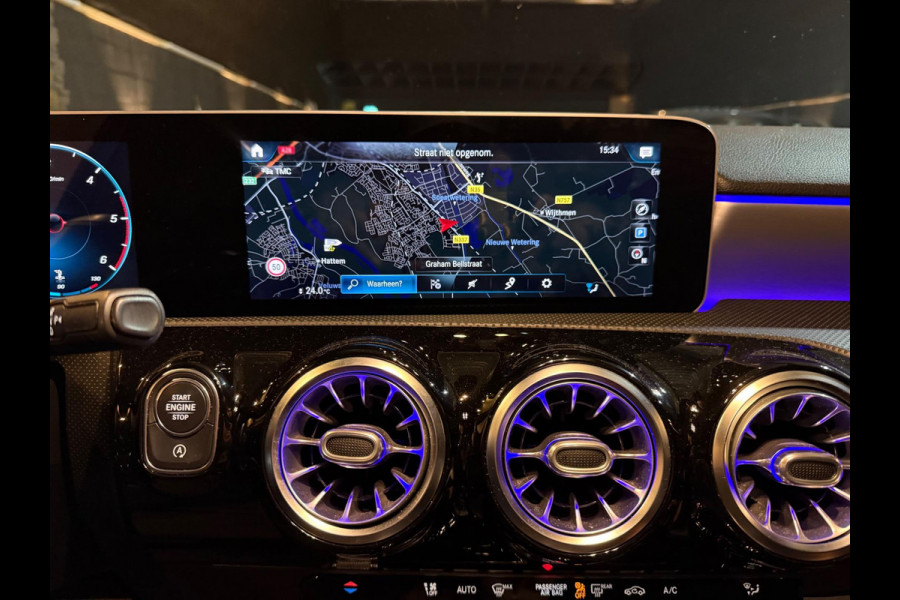 Mercedes-Benz A-Klasse | Sfeerverlichting | Pano | Carplay