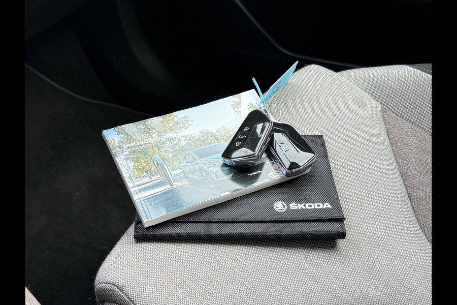 Škoda ENYAQ iV BWJ 2021 | 180PK SOH91,3% 60 First Edition | TREKHAAK | CLIMA | NAVI | STOEL&STUURWIEL VERW | PDC | CAMERA | CARPLAY