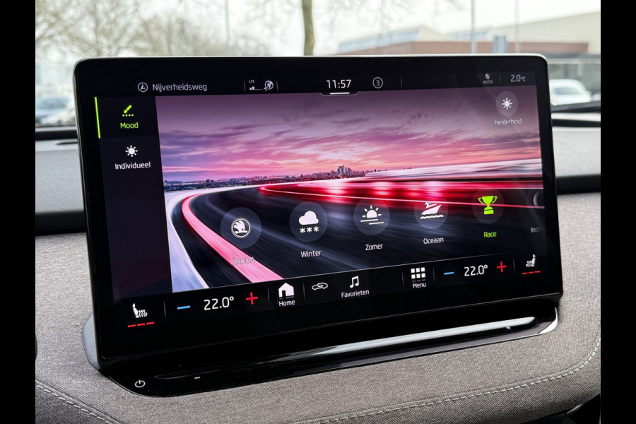 Škoda ENYAQ iV BWJ 2021 | 180PK SOH91,3% 60 First Edition | TREKHAAK | CLIMA | NAVI | STOEL&STUURWIEL VERW | PDC | CAMERA | CARPLAY