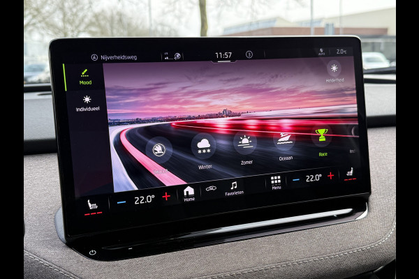 Škoda ENYAQ iV BWJ 2021 | 180PK SOH91,3% 60 First Edition | TREKHAAK | CLIMA | NAVI | STOEL&STUURWIEL VERW | PDC | CAMERA | CARPLAY