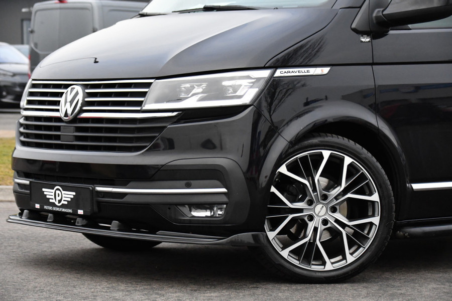 Volkswagen Transporter 2.0 TDI L2H1 30 DC Caravelle Virtual, Camera, Carplay, Leder, LED, 2 x Electrische deur, Clima, Trekhaak, 150pk, Automaat, Uniek! Bulli, Highline!