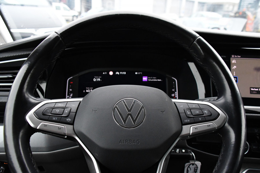 Volkswagen Transporter 2.0 TDI L2H1 30 DC Caravelle Virtual, Camera, Carplay, Leder, LED, 2 x Electrische deur, Clima, Trekhaak, 150pk, Automaat, Uniek! Bulli, Highline!