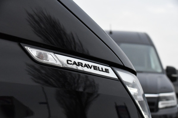 Volkswagen Transporter 2.0 TDI L2H1 30 DC Caravelle Virtual, Camera, Carplay, Leder, LED, 2 x Electrische deur, Clima, Trekhaak, 150pk, Automaat, Uniek! Bulli, Highline!