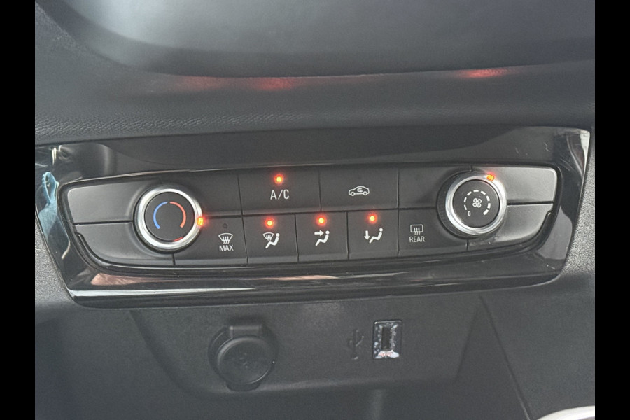 Opel Corsa BWJ 2021 | 1.2T 101PK Elegance | CAMERA A | NAVI | AIRCO | SPORTSTOELEN | PDC 2X | CARPLAY | PRIVACY GLASS |