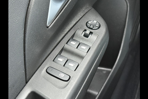 Opel Corsa BWJ 2021 | 1.2T 101PK Elegance | CAMERA A | NAVI | AIRCO | SPORTSTOELEN | PDC 2X | CARPLAY | PRIVACY GLASS |