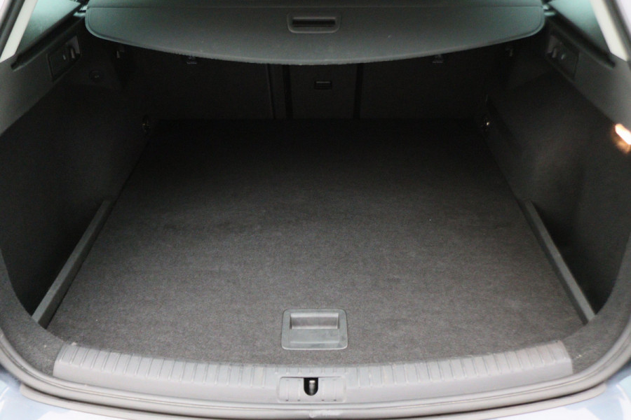 Seat Leon ST 1.0 TSI Style Ultimate Edition Virtual Cockpit, Camera, Beats Audio, Keyless, Apple Carplay, LED