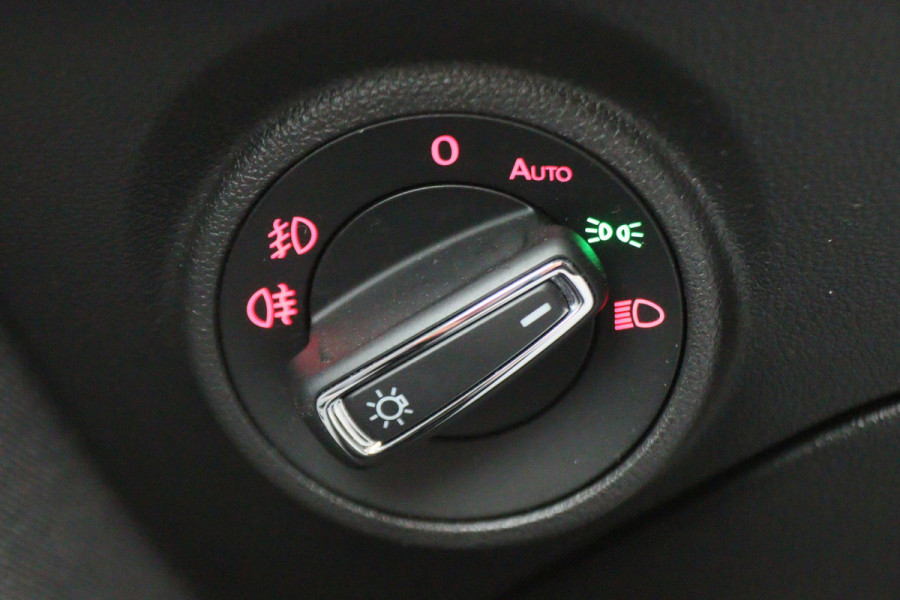 Seat Leon ST 1.0 TSI Style Ultimate Edition Virtual Cockpit, Camera, Beats Audio, Keyless, Apple Carplay, LED