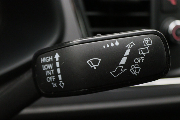 Seat Leon ST 1.0 TSI Style Ultimate Edition Virtual Cockpit, Camera, Beats Audio, Keyless, Apple Carplay, LED