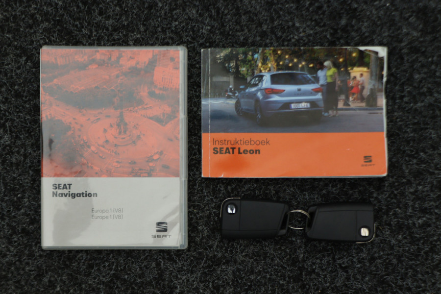 Seat Leon ST 1.0 TSI Style Ultimate Edition Virtual Cockpit, Camera, Beats Audio, Keyless, Apple Carplay, LED