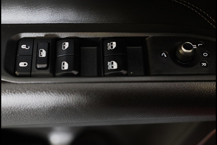 Jeep Compass 1.5T e-Hybrid Limited / AUT / Memory / Leder / Camera / Elek Stoelen / Stoelverkoeling / Open Pano / Led / Pdc / 19 I