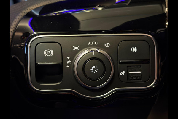 Mercedes-Benz A-Klasse 220 4MATIC AMG|PANO|SFEER|MEMORY