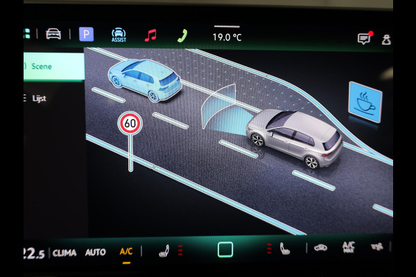 Volkswagen Golf 1.5 eTSI 50 Jahre Edition 150 pk Automaat (DSG) | Navigatie | Panoramadak | Parkeersensoren | Achteruitrijcamera | Matrix LED koplampen | Stoelverwarming |