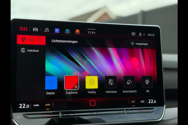 Volkswagen Golf 8.5 2.0 TDI 3x R-Line Panorama IQ CarPlay HK