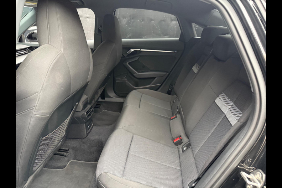 Audi A3 Limousine 35 TFSI S edition Carplay | Bomvol |