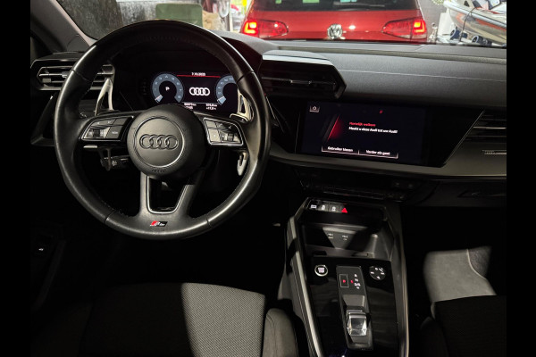 Audi A3 Limousine 35 TFSI S edition Carplay | Bomvol |