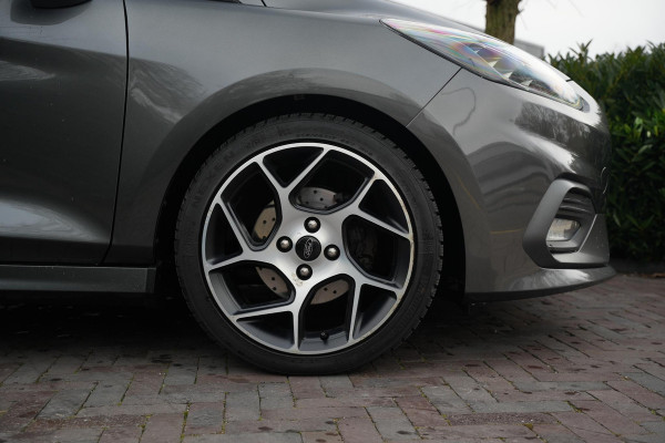 Ford Fiesta 1.5 EcoBoost ST-3 Panoramadak Cruise Recaro LED Keyless