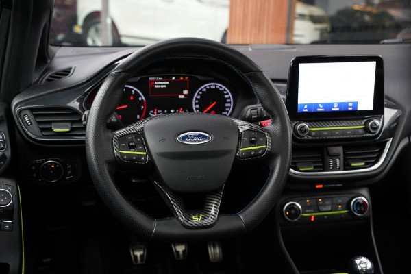 Ford Fiesta 1.5 EcoBoost ST-3 Panoramadak Cruise Recaro LED Keyless