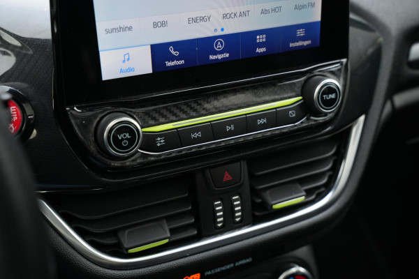 Ford Fiesta 1.5 EcoBoost ST-3 Panoramadak Cruise Recaro LED Keyless