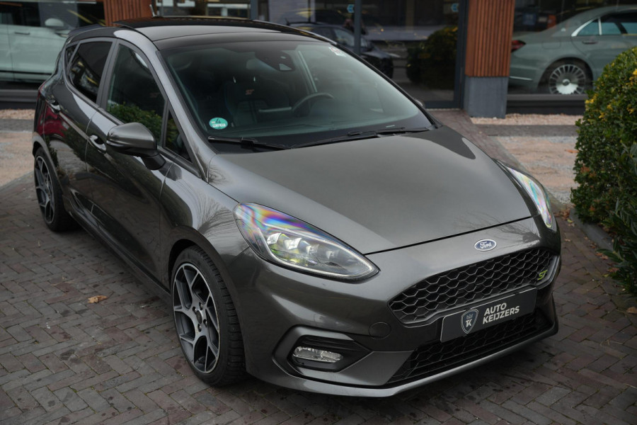 Ford Fiesta 1.5 EcoBoost ST-3 Panoramadak Cruise Recaro LED Keyless