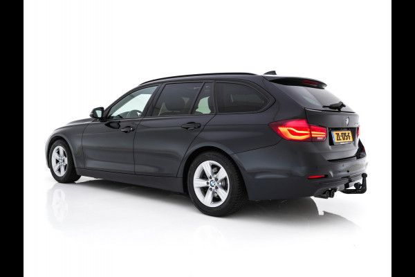 BMW 3 Serie Touring 320d EDE Executive Aut. *PANO | LEATHER | FULL-LED | DIGI-COCKPIT | HEATED-SPORTSEATS | NAVI-FULLMAP | PRIVACY-GLASS | ECC | KEYLESS | LANE-ASSIST | PDC | CRUISE | TOWBAR | 18''ALU*
