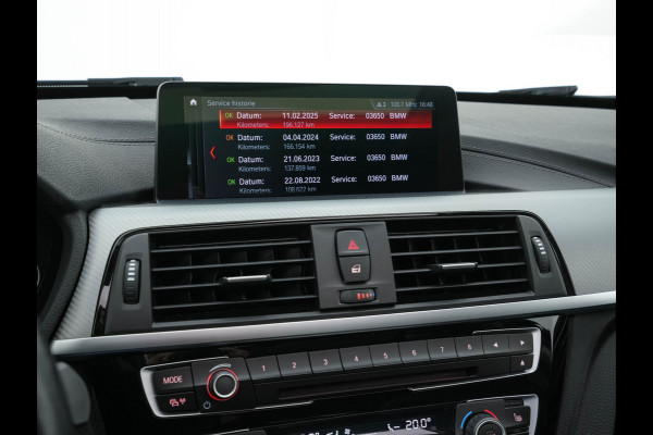 BMW 3 Serie Touring 320d EDE Executive Aut. *PANO | LEATHER | FULL-LED | DIGI-COCKPIT | HEATED-SPORTSEATS | NAVI-FULLMAP | PRIVACY-GLASS | ECC | KEYLESS | LANE-ASSIST | PDC | CRUISE | TOWBAR | 18''ALU*