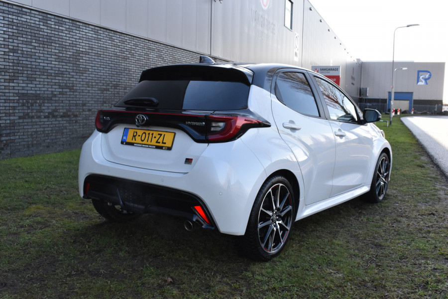Toyota Yaris 1.5 Hybrid GR Sport 2-Tone Panoramadak Btw auto 1e eigenaar