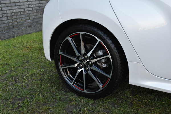 Toyota Yaris 1.5 Hybrid GR Sport 2-Tone Panoramadak Btw auto 1e eigenaar