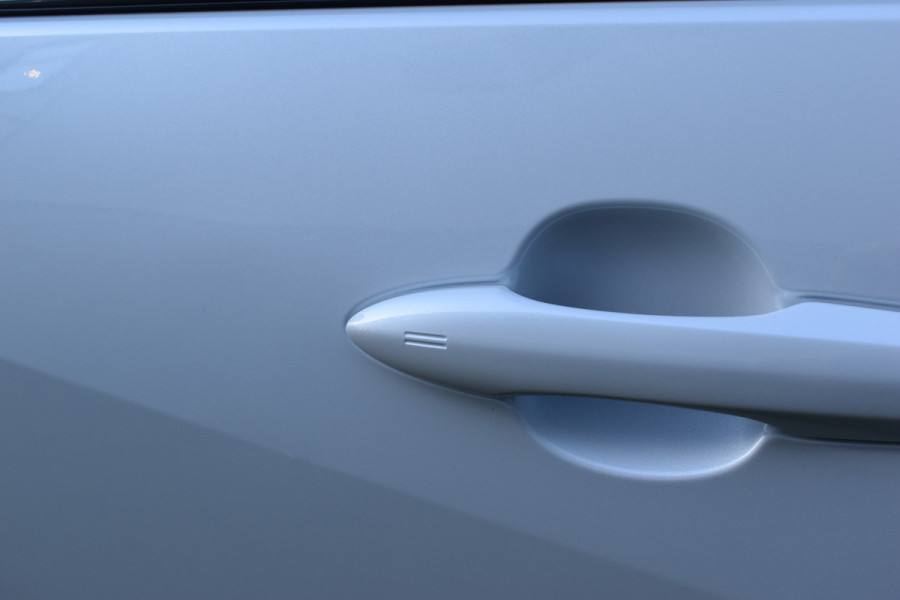 Toyota Yaris 1.5 Hybrid GR Sport 2-Tone Panoramadak Btw auto 1e eigenaar