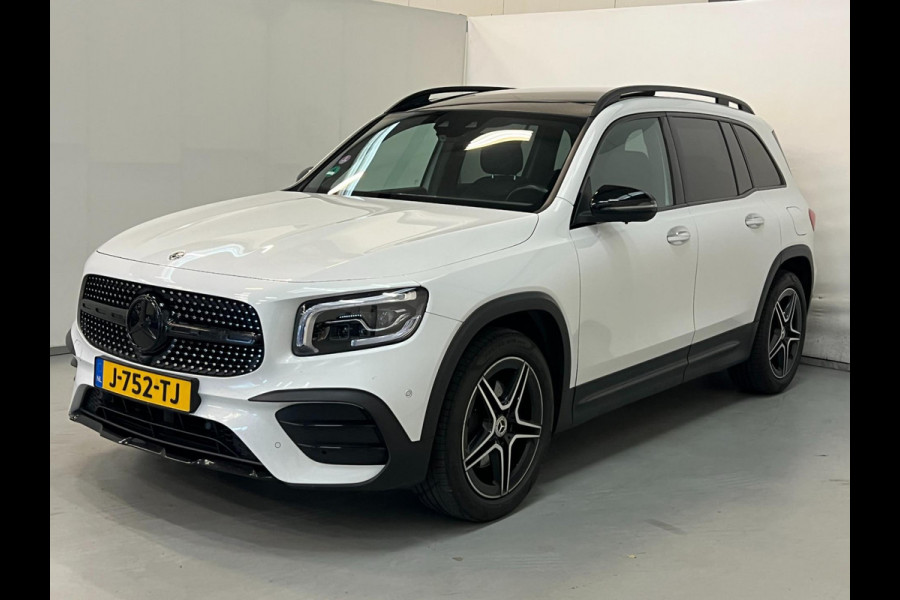 Mercedes-Benz GLB-Klasse 200 / AMG / NL-auto / Pano / Memory