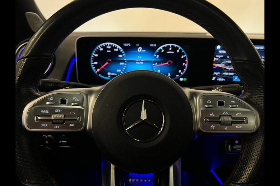 Mercedes-Benz GLB-Klasse 200 / AMG / NL-auto / Pano / Memory