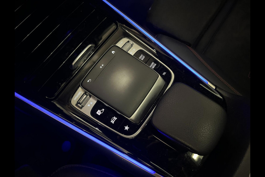 Mercedes-Benz GLB-Klasse 200 / AMG / NL-auto / Pano / Memory