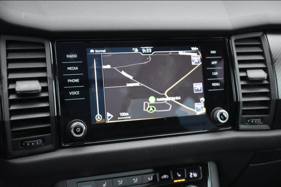 Škoda Kodiaq 1.5 TSI Sportline | TREKHAAK | ADAPT. CRUISE | NAP | CANTON | PANORAMADAK | DEALER ONDERHOUDEN