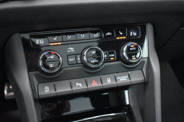 Škoda Kodiaq 1.5 TSI Sportline | TREKHAAK | ADAPT. CRUISE | NAP | CANTON | PANORAMADAK | DEALER ONDERHOUDEN