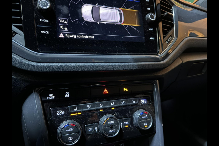Volkswagen T-Roc 1.5 TSI R-Line Garantie Digi Dash Carplay StoelVW Blindspot Elek Achterklep ACC Clima Navi Led Rijklaar