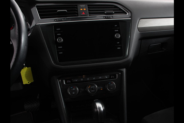 Volkswagen Tiguan Allspace 1.5 TSI DSG Comfortline 7p. Climate Control Camera Parkeer sensoren Trekhaak Electrisch bedienbare achterklep Stoelverwarming