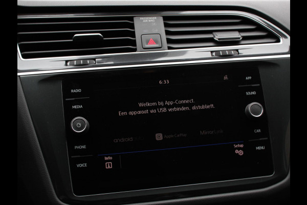 Volkswagen Tiguan Allspace 1.5 TSI DSG Comfortline 7p. Climate Control Camera Parkeer sensoren Trekhaak Electrisch bedienbare achterklep Stoelverwarming