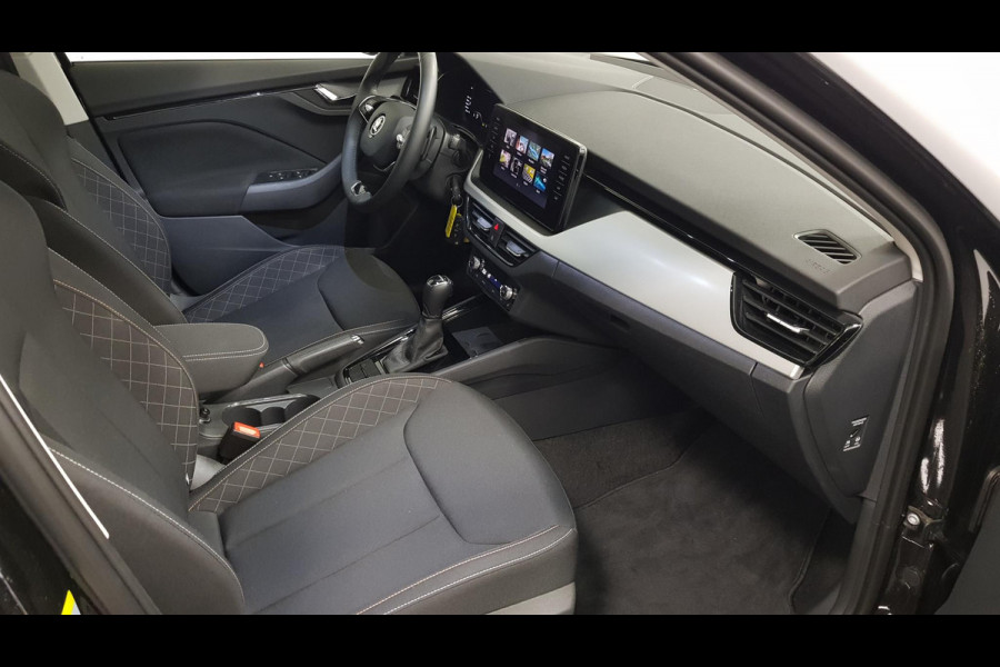 Škoda Kamiq 1.0 TSI 110pk DSG Style Drive 125 Navigatie Climate Control DAB Digitale cockpit Cruise Control adaptive Parkeer sensoren V+A Stoelverwarming
