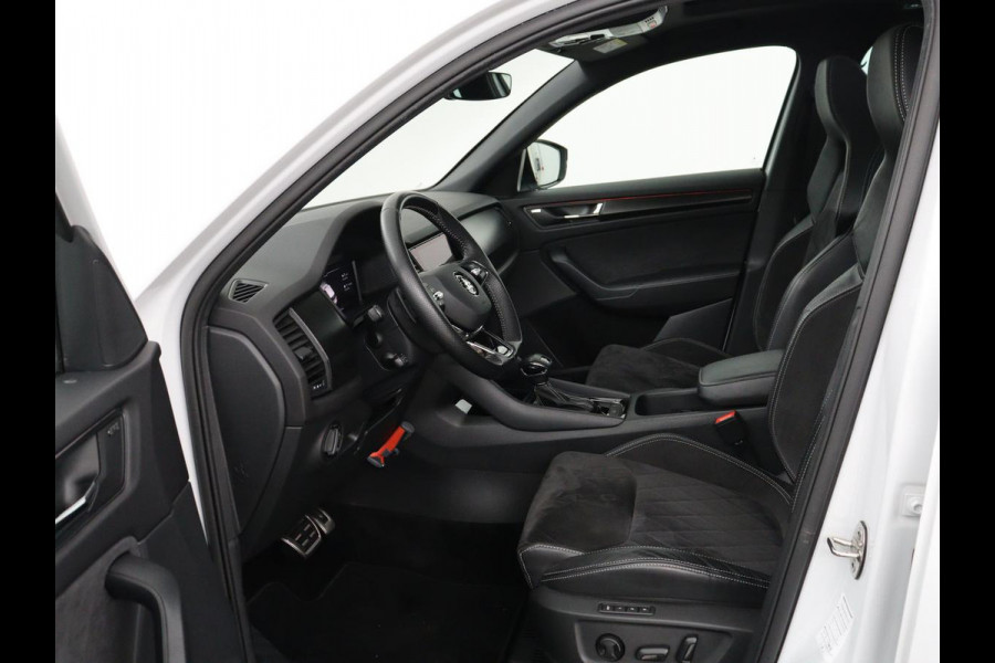 Škoda Kodiaq 1.5 TSI Sportline 7 Persoons | Panoramadak | Stoelverwarming | Trekhaak | Adaptive cruise | Carplay | Memory | 20 inch | Virtual Cockpit | Alcantara | Keyless | Navigatie