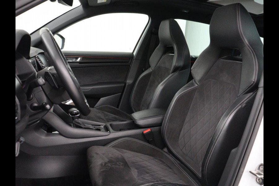 Škoda Kodiaq 1.5 TSI Sportline 7 Persoons | Panoramadak | Stoelverwarming | Trekhaak | Adaptive cruise | Carplay | Memory | 20 inch | Virtual Cockpit | Alcantara | Keyless | Navigatie