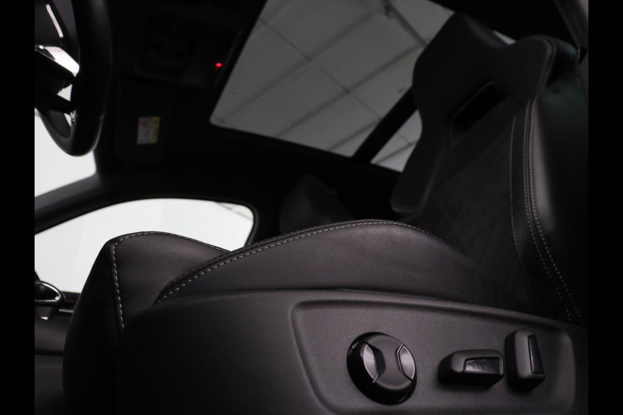 Škoda Kodiaq 1.5 TSI Sportline 7 Persoons | Panoramadak | Stoelverwarming | Trekhaak | Adaptive cruise | Carplay | Memory | 20 inch | Virtual Cockpit | Alcantara | Keyless | Navigatie