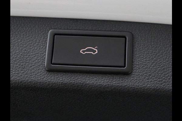 Škoda Kodiaq 1.5 TSI Sportline 7 Persoons | Panoramadak | Stoelverwarming | Trekhaak | Adaptive cruise | Carplay | Memory | 20 inch | Virtual Cockpit | Alcantara | Keyless | Navigatie