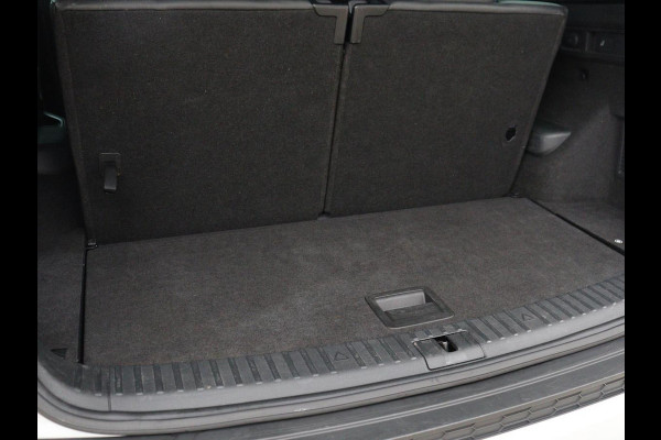 Škoda Kodiaq 1.5 TSI Sportline 7 Persoons | Panoramadak | Stoelverwarming | Trekhaak | Adaptive cruise | Carplay | Memory | 20 inch | Virtual Cockpit | Alcantara | Keyless | Navigatie