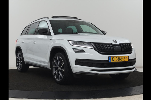 Škoda Kodiaq 1.5 TSI Sportline 7 Persoons | Panoramadak | Stoelverwarming | Trekhaak | Adaptive cruise | Carplay | Memory | 20 inch | Virtual Cockpit | Alcantara | Keyless | Navigatie