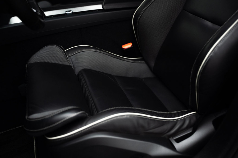 Volvo S60 2.0 B4 R-Design |Pano|H&K|Heico Tuning|Dodehoek|Stuur/Stoelverwarming|