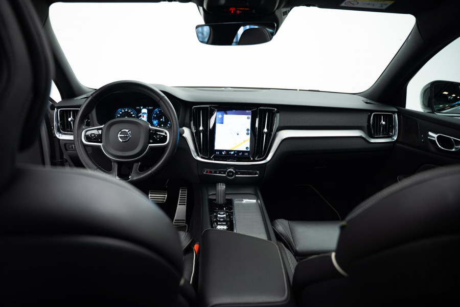 Volvo S60 2.0 B4 R-Design |Pano|H&K|Heico Tuning|Dodehoek|Stuur/Stoelverwarming|