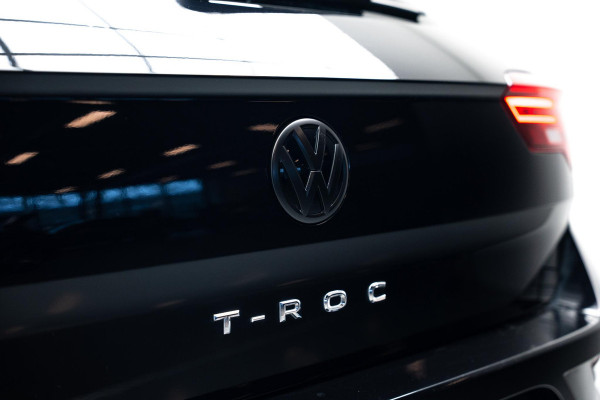 Volkswagen T-Roc 1.5 TSI Sport |Pano|ORG.NL|Carplay|ACC|Stoelverwarming|